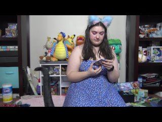 abby opens pokemon go etb part 3 (2160p 30fps vp9 lq-160kbit opus)